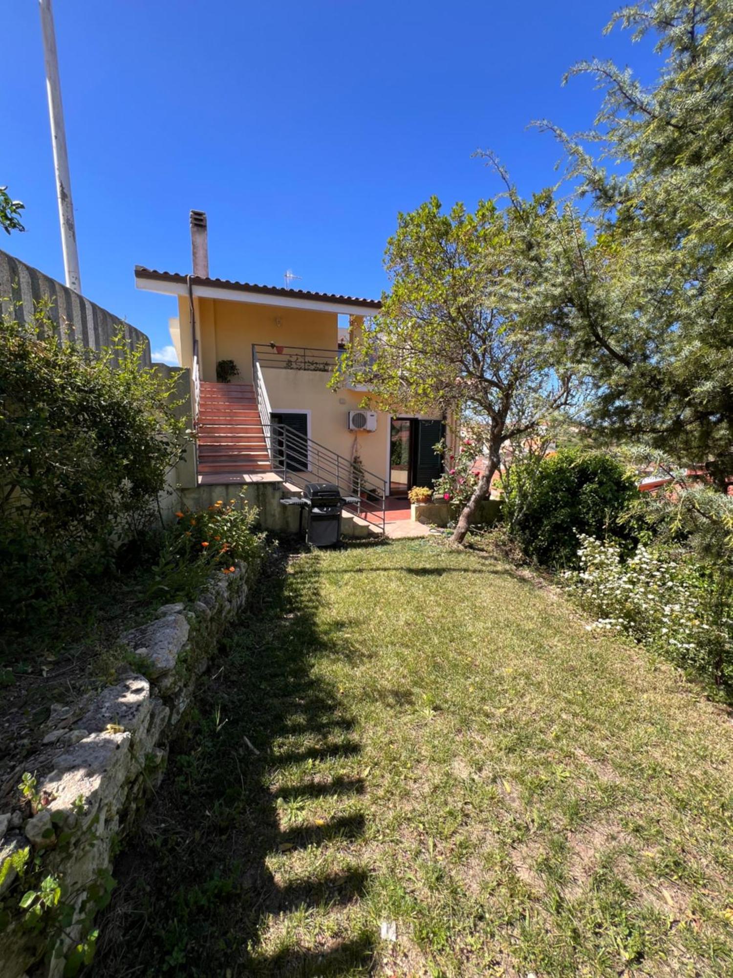 Appartement Panoramica Con Giardino *